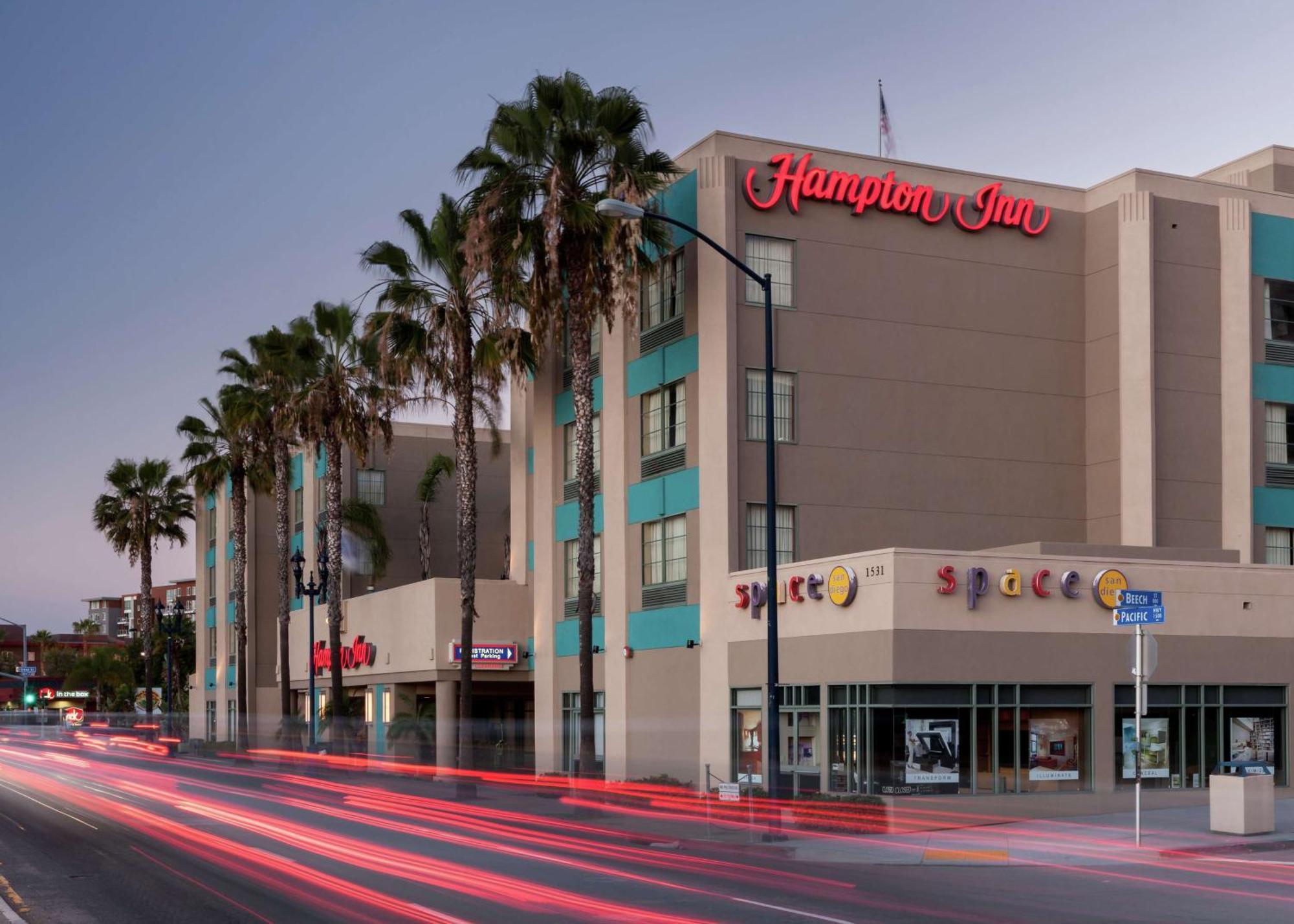 Hotel Hampton Downtown 3*